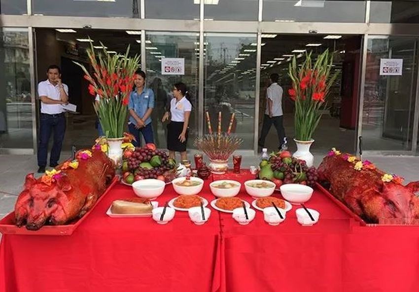 Đặt xôi chè cúng khai trương ở đâu?